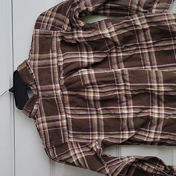 Basic Editions Boy's Button Up Long Sleeve Shirt - Picture 8 of 10